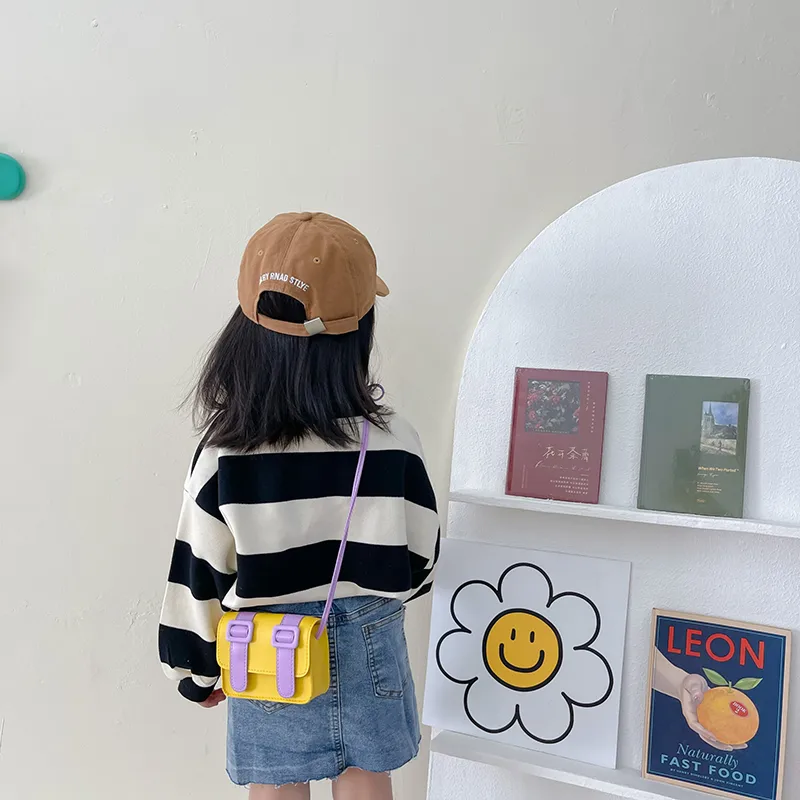 Kid'S Pu Leather Color Block Cute Square Magnetic Buckle Shoulder Bag display picture 44