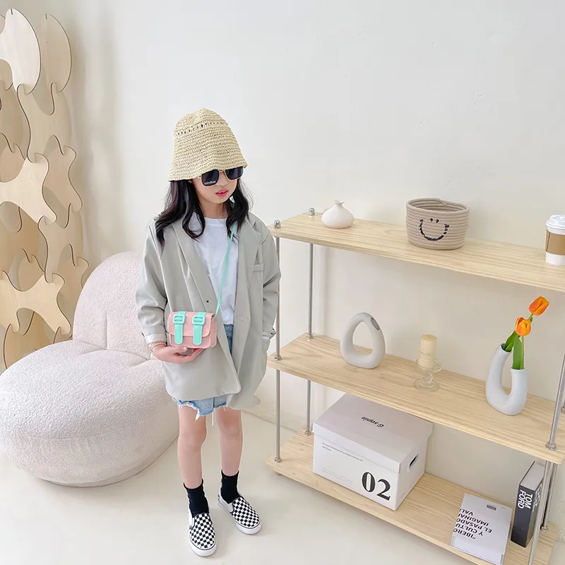 Kid'S Pu Leather Color Block Cute Square Magnetic Buckle Shoulder Bag display picture 38