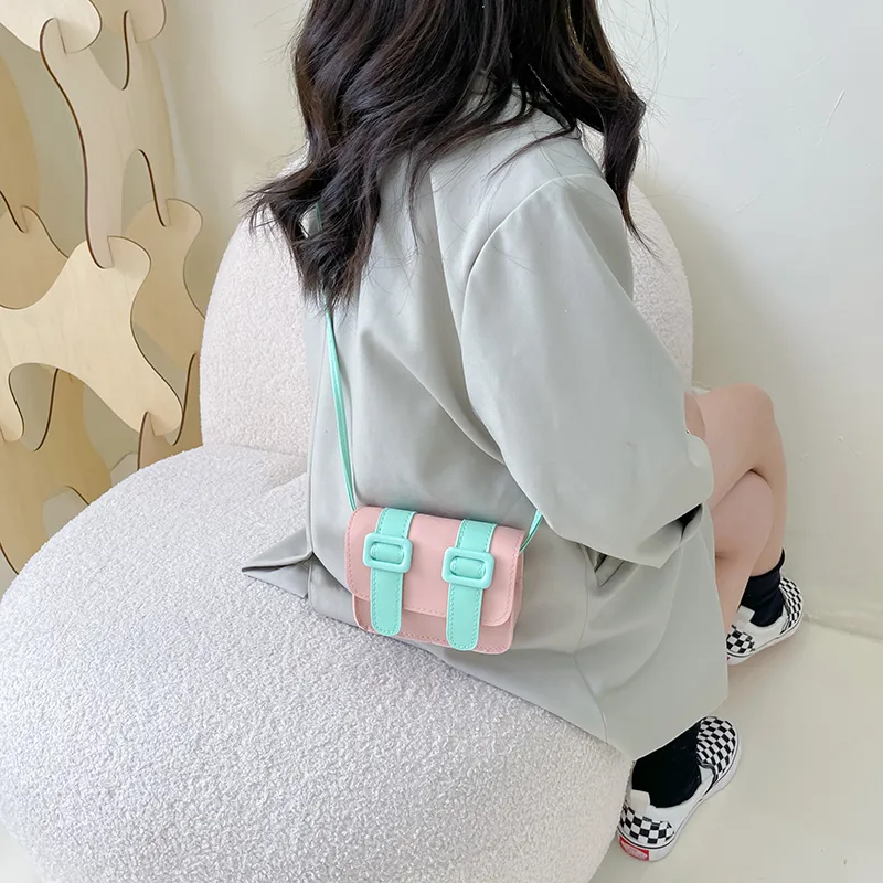 Kid'S Pu Leather Color Block Cute Square Magnetic Buckle Shoulder Bag display picture 12
