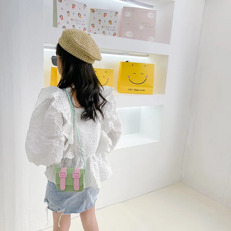 Kid'S Pu Leather Color Block Cute Square Magnetic Buckle Shoulder Bag display picture 16
