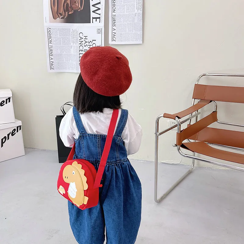 Kid'S Nylon Cartoon Dinosaur Cute Oval Zipper Crossbody Bag display picture 25