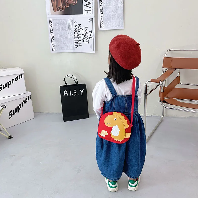 Kid'S Nylon Cartoon Dinosaur Cute Oval Zipper Crossbody Bag display picture 54
