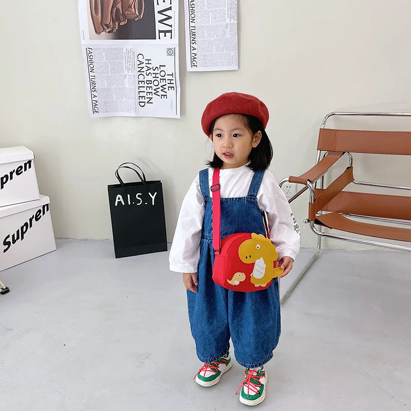 Kid'S Nylon Cartoon Dinosaur Cute Oval Zipper Crossbody Bag display picture 17