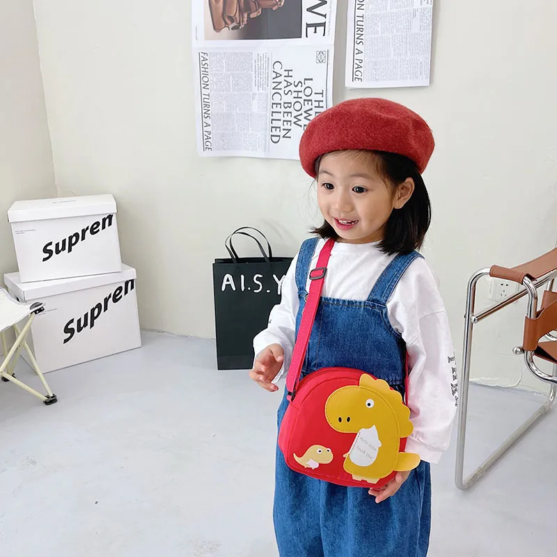 Kid'S Nylon Cartoon Dinosaur Cute Oval Zipper Crossbody Bag display picture 38