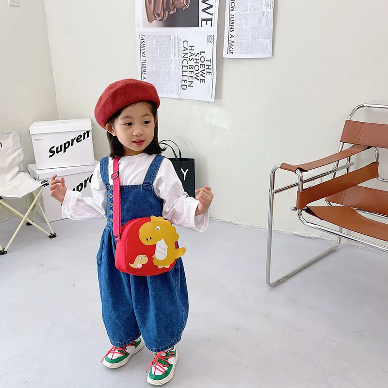 Kid'S Nylon Cartoon Dinosaur Cute Oval Zipper Crossbody Bag display picture 34