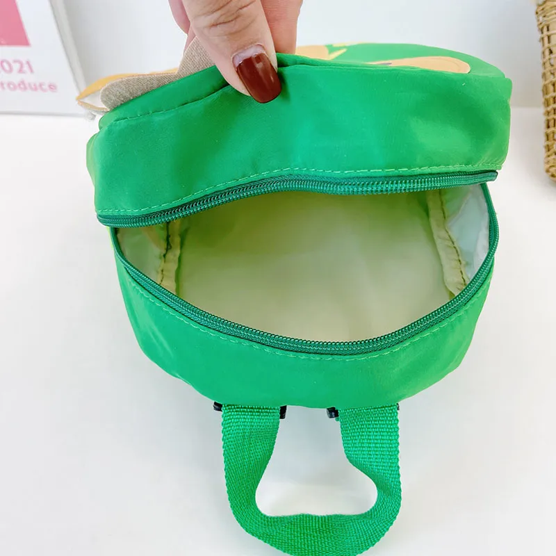 Kid'S Nylon Cartoon Dinosaur Cute Oval Zipper Functional Backpack display picture 2