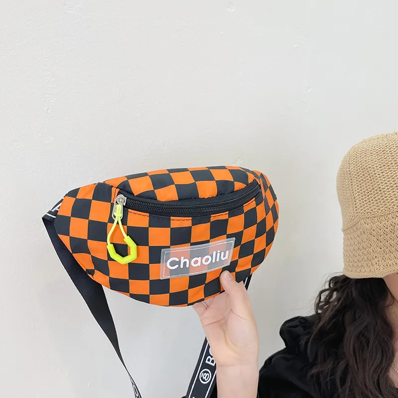 Kid'S Nylon Plaid Streetwear Dumpling Shape Zipper Fanny Pack display picture 2