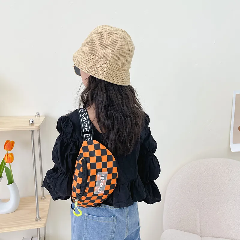Kid'S Nylon Plaid Streetwear Dumpling Shape Zipper Fanny Pack display picture 17