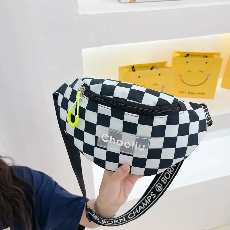 Kid'S Nylon Plaid Streetwear Dumpling Shape Zipper Fanny Pack display picture 32