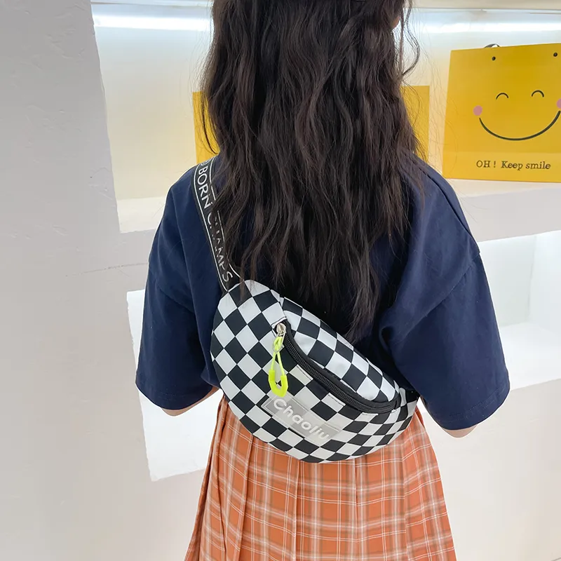 Kid'S Nylon Plaid Streetwear Dumpling Shape Zipper Fanny Pack display picture 40