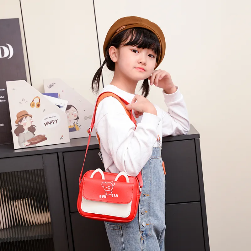 Kid'S Pu Leather Color Block Bear Cute Square Zipper Shoulder Bag Crossbody Bag display picture 1