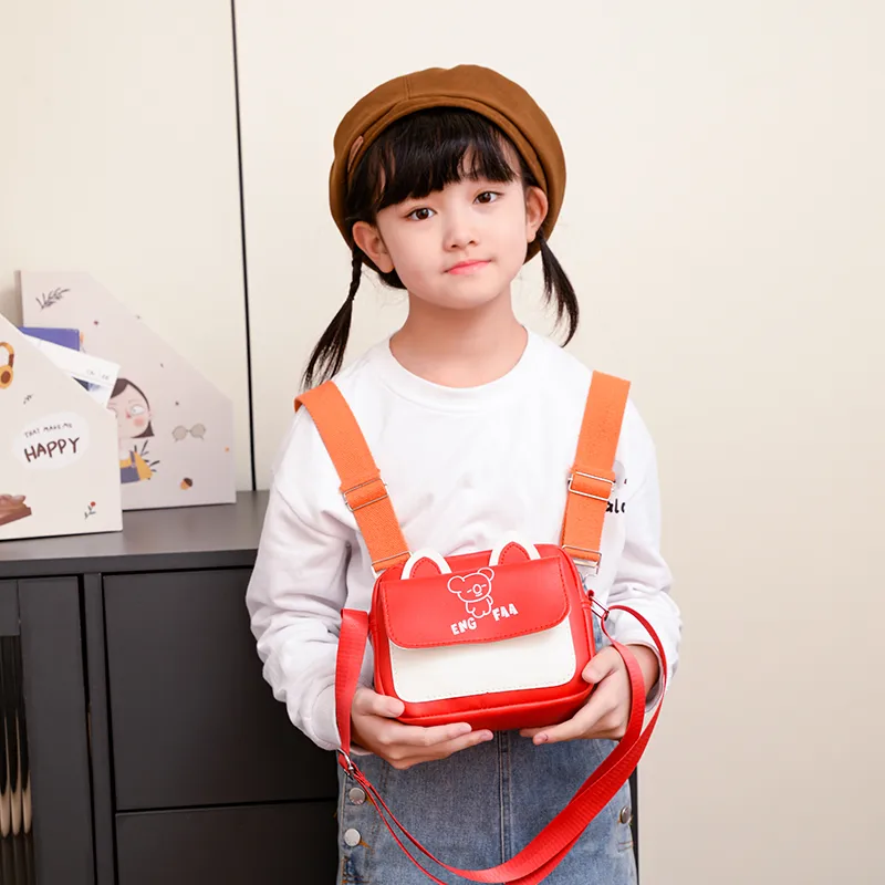 Kid'S Pu Leather Color Block Bear Cute Square Zipper Shoulder Bag Crossbody Bag display picture 2