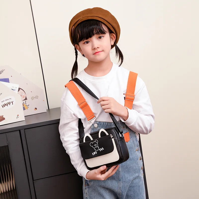 Kid'S Pu Leather Color Block Bear Cute Square Zipper Shoulder Bag Crossbody Bag display picture 9