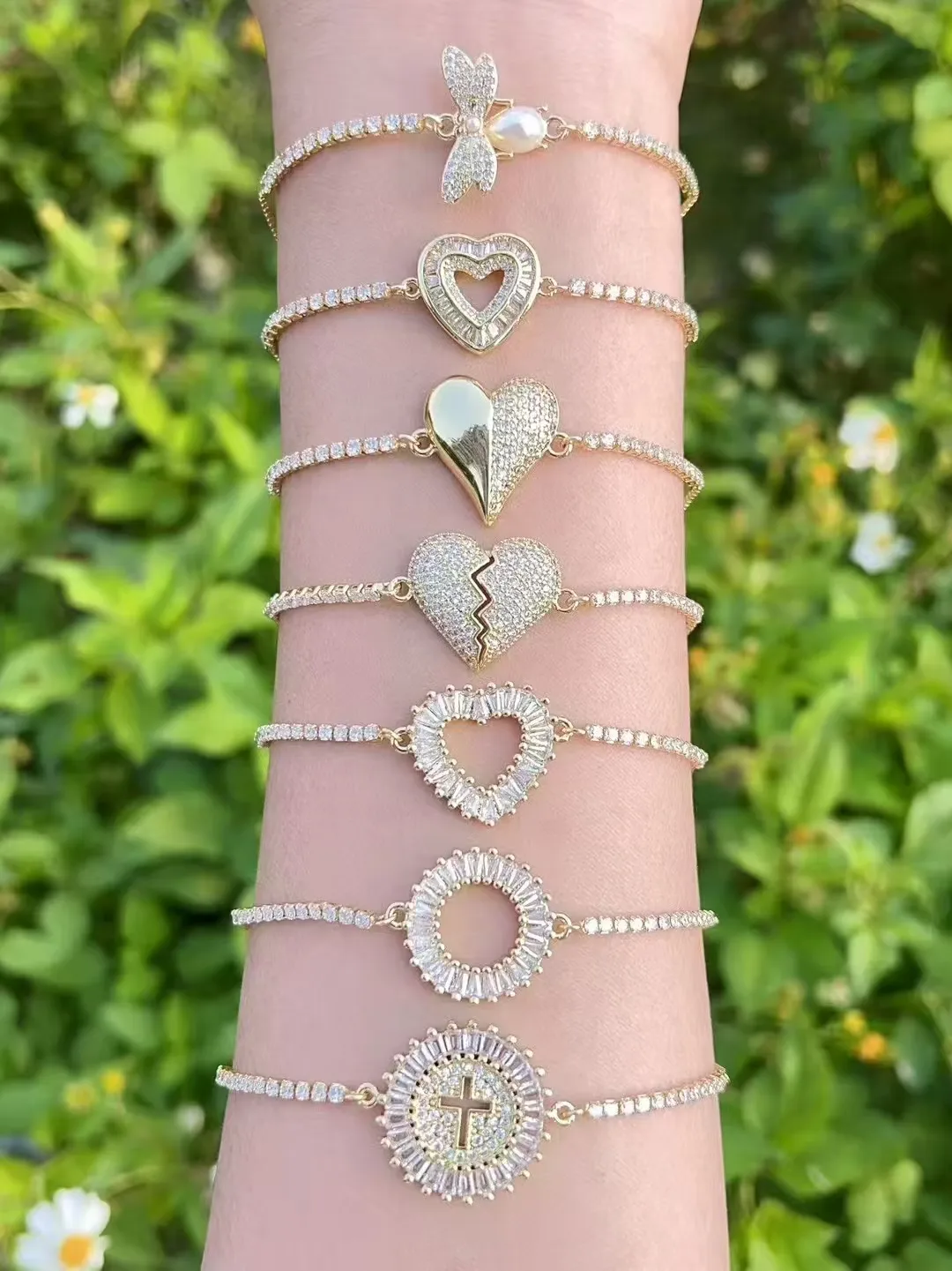 IG Style Casual Cross Heart Shape Bee Copper Polishing Inlay Zircon 18K Gold Plated Unisex Bracelets display picture 2