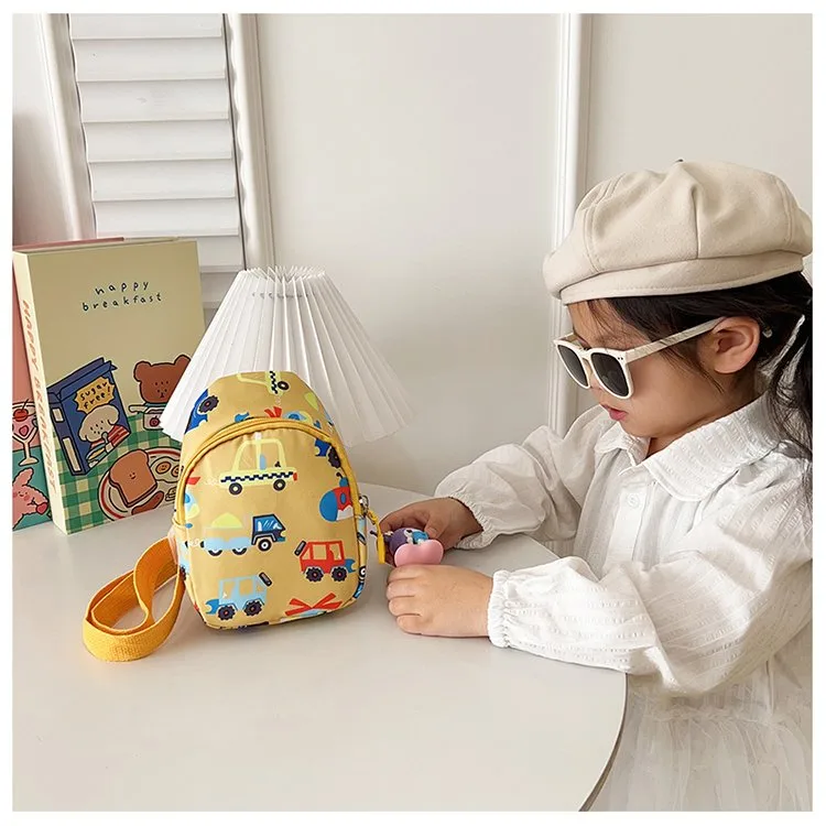 Kid'S Nylon Car Cute Streetwear Oval Zipper Fanny Pack display picture 2