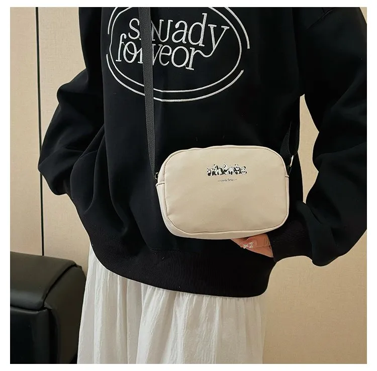 Women's Nylon Animal Streetwear Square Zipper Shoulder Bag Crossbody Bag display picture 17