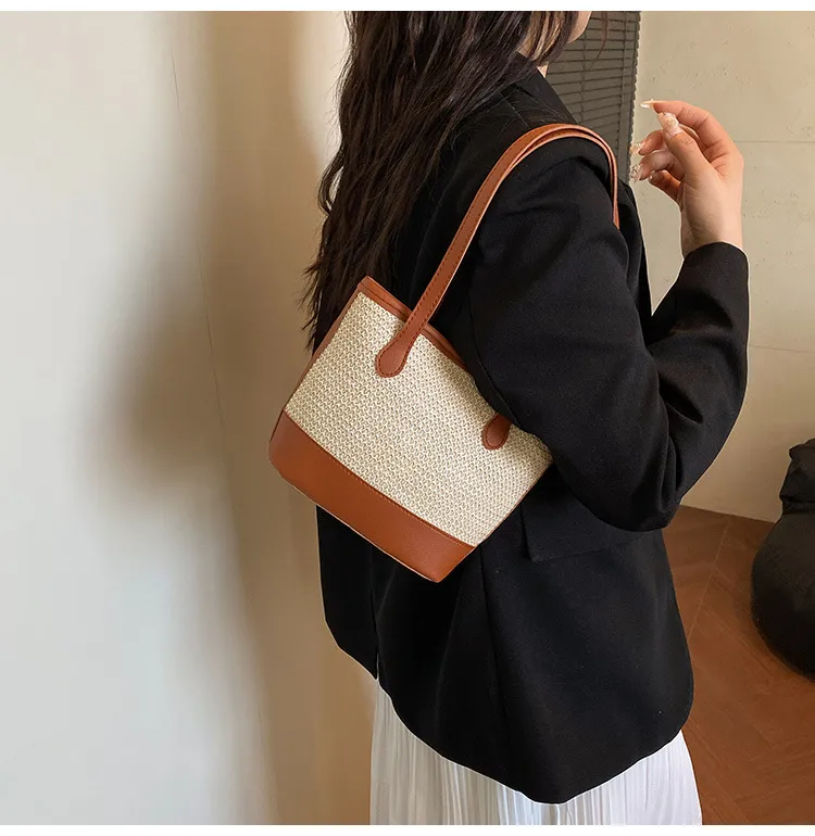 Women's Large Pu Leather Straw Color Block Streetwear Sewing Thread Square Zipper Tote Bag display picture 2