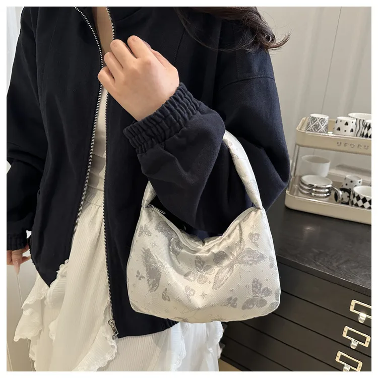 Women's Nylon Butterfly Streetwear Sewing Thread Square Zipper Square Bag display picture 3