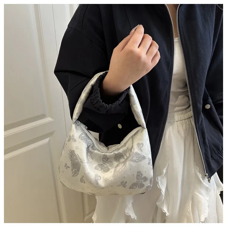 Women's Nylon Butterfly Streetwear Sewing Thread Square Zipper Square Bag display picture 4