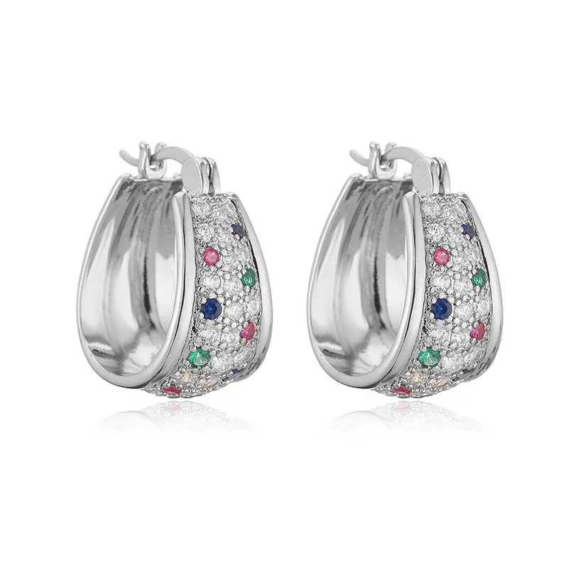 1 Pair Luxurious Simple Style Shiny U Shape Oval Plating Inlay Copper Zircon 18K Gold Plated Earrings display picture 5