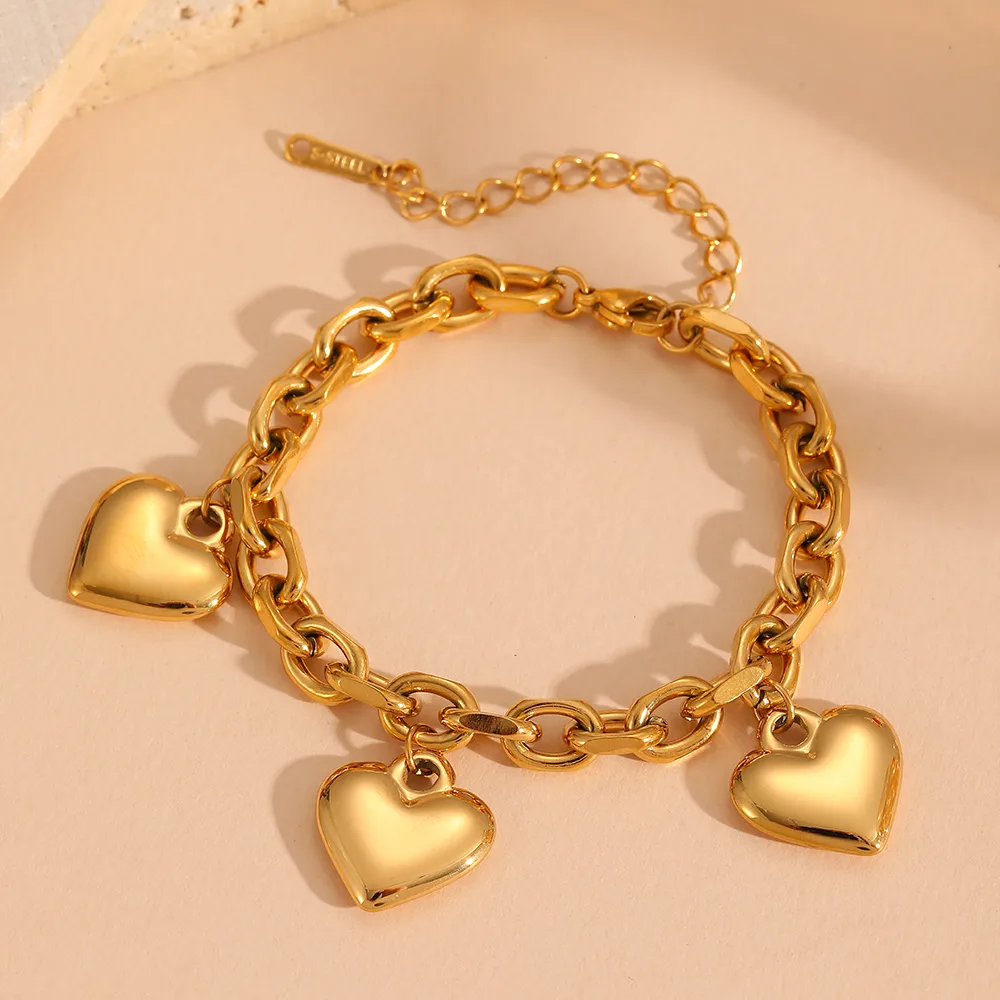 Elegant Lady Streetwear Heart Shape Titanium Steel 18K Gold Plated Women's Bracelets display picture 5