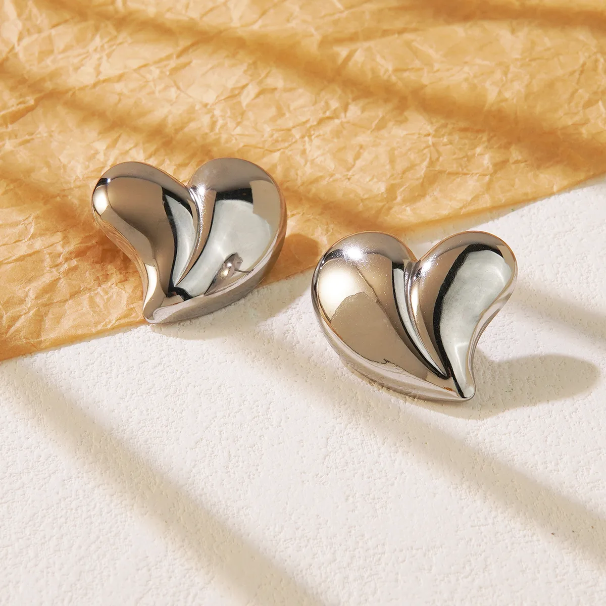 1 Pair Sweet Simple Style Heart Shape 304 Stainless Steel Imitation Gold  Ear Studs display picture 5