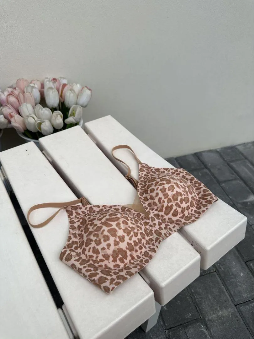 Leopard display picture 23