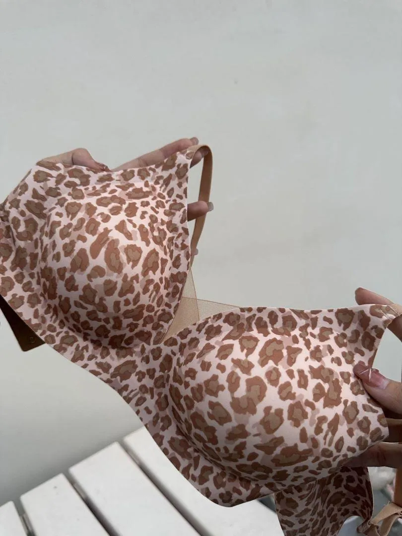 Leopard display picture 29
