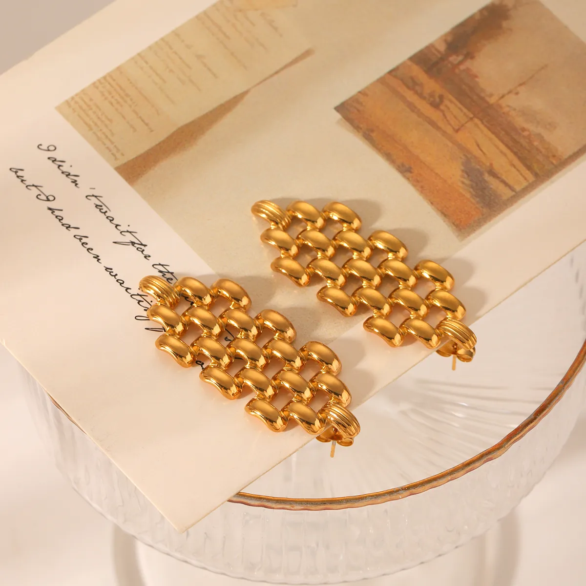 1 Pair IG Style Vintage Style Irregular Hollow Out 304 Stainless Steel Titanium Steel 18K Gold Plated Ear Studs display picture 3