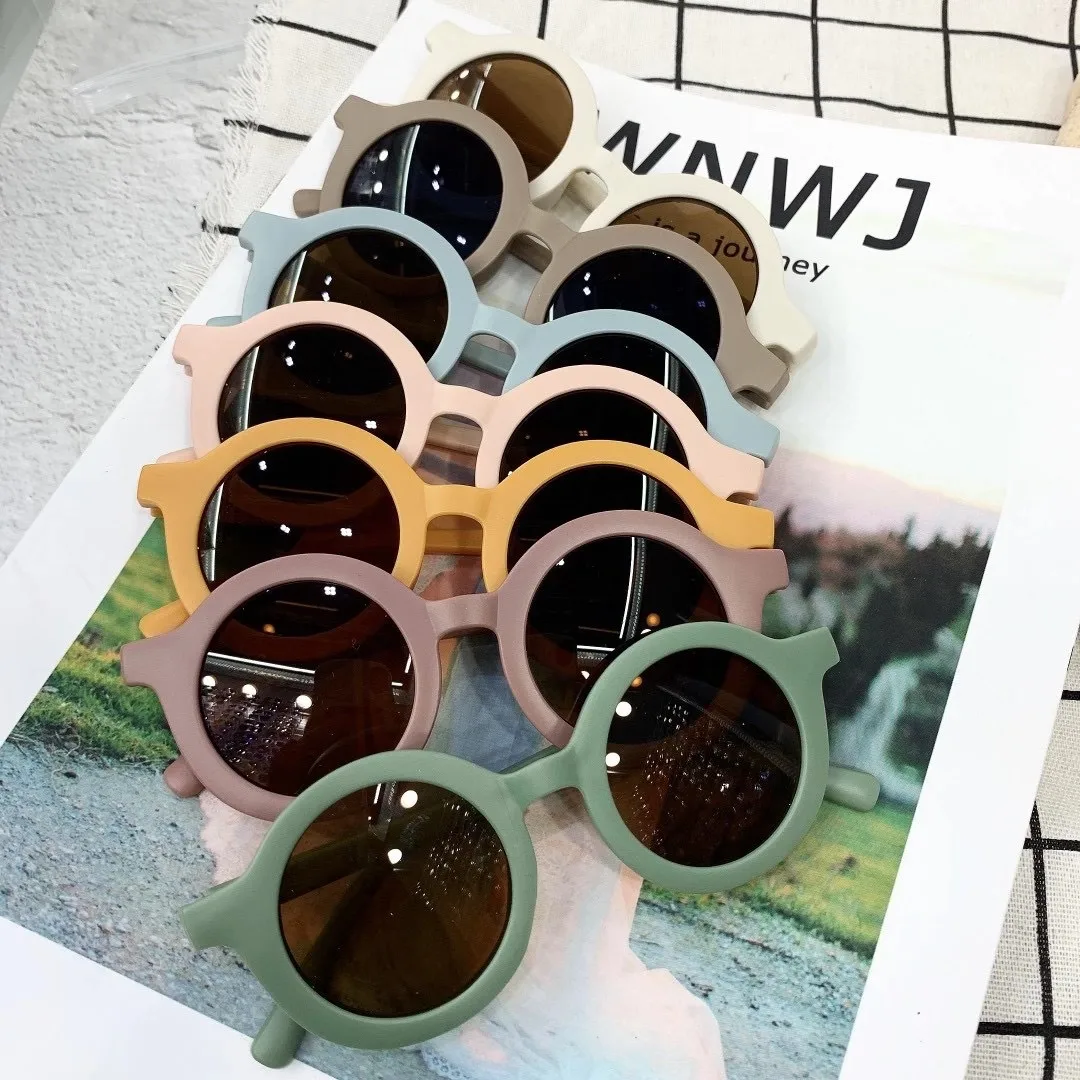 Retro Bear Matte UV400 Kids Sunglasses Unisex Children's Fashionable Sun Protection Glasses Non-Polarized Party Outing Fishing display picture 5