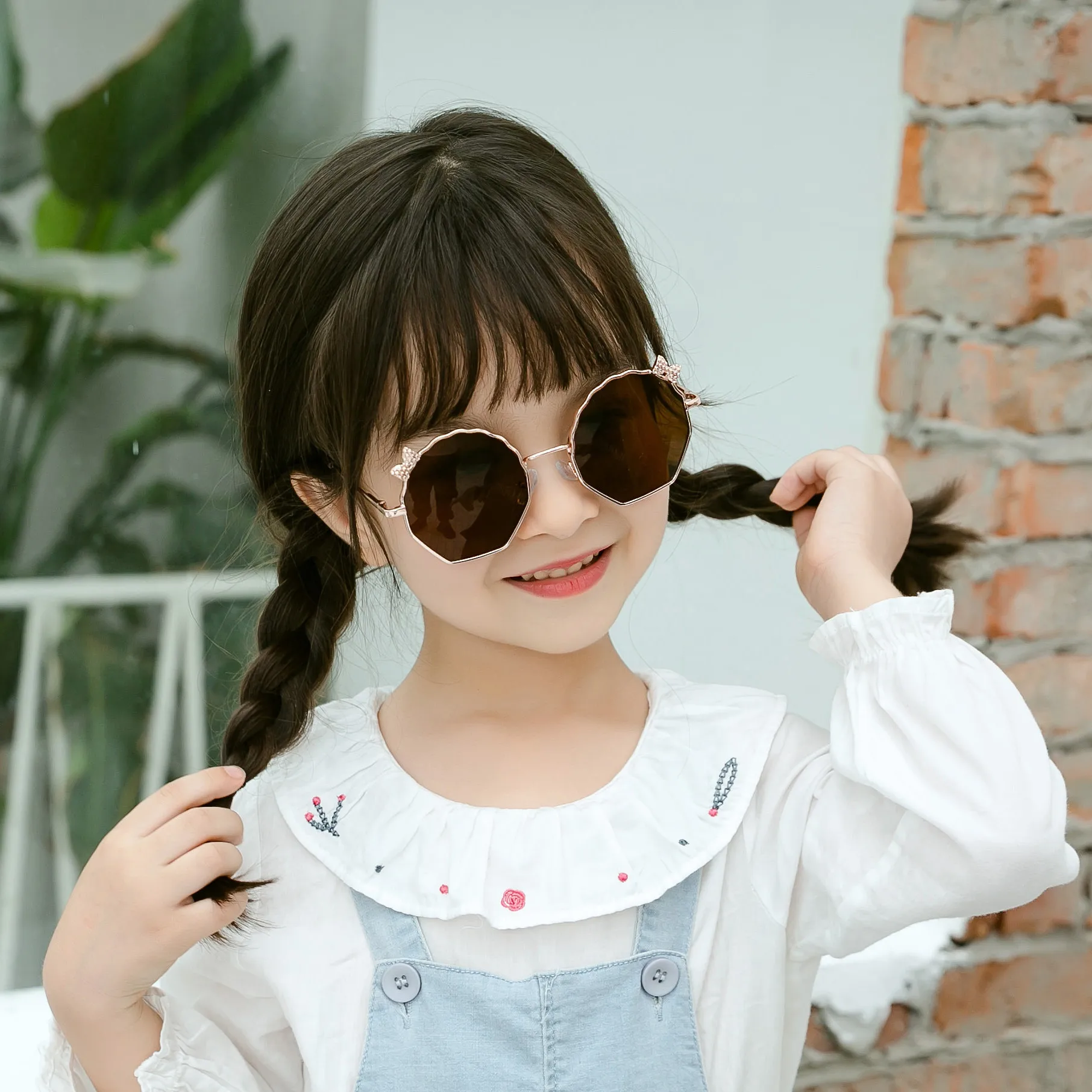 Retro Bear Matte UV400 Kids Sunglasses Unisex Children's Fashionable Sun Protection Glasses Non-Polarized Party Outing Fishing display picture 9
