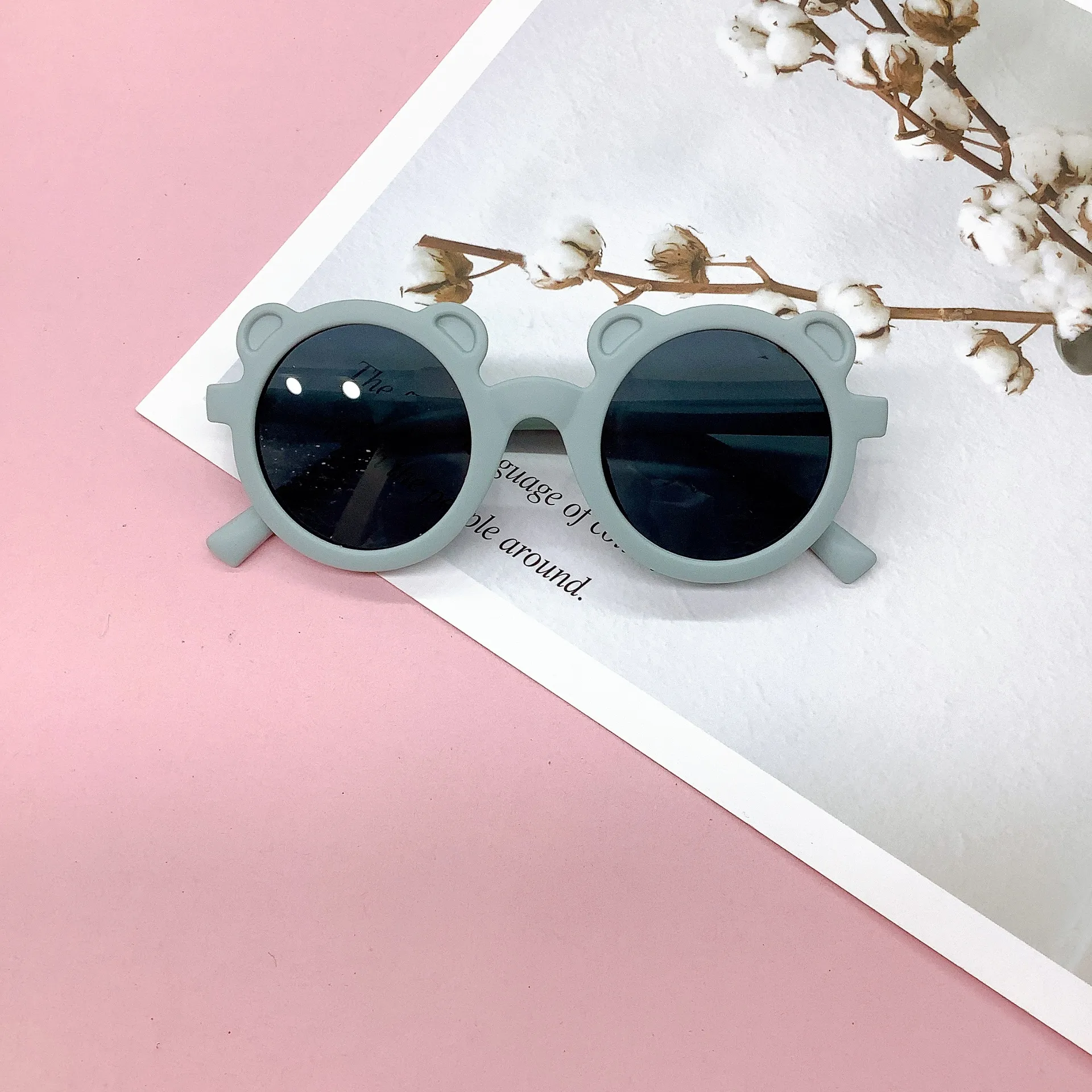 Retro Bear Matte UV400 Kids Sunglasses Unisex Children's Fashionable Sun Protection Glasses Non-Polarized Party Outing Fishing display picture 27