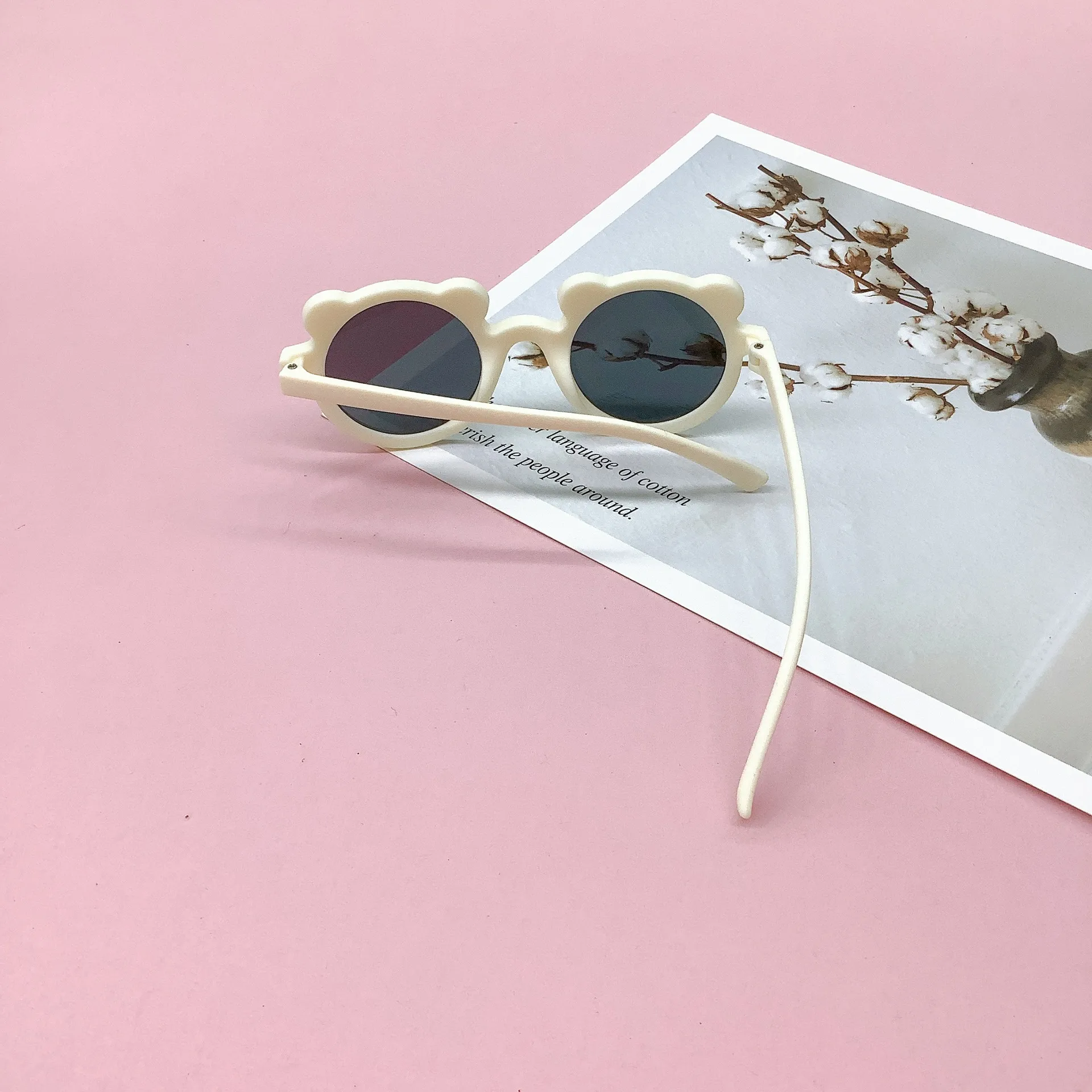 Retro Bear Matte UV400 Kids Sunglasses Unisex Children's Fashionable Sun Protection Glasses Non-Polarized Party Outing Fishing display picture 31