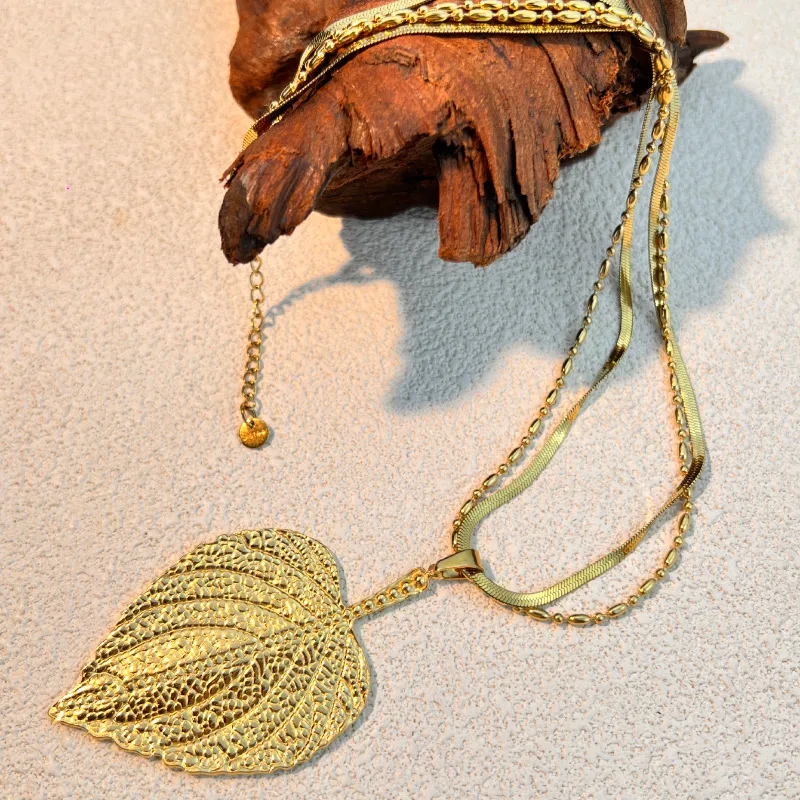 Vacation Simple Style Leaf 304 Stainless Steel Plating 18K Gold Plated Women's Pendant Necklace display picture 2