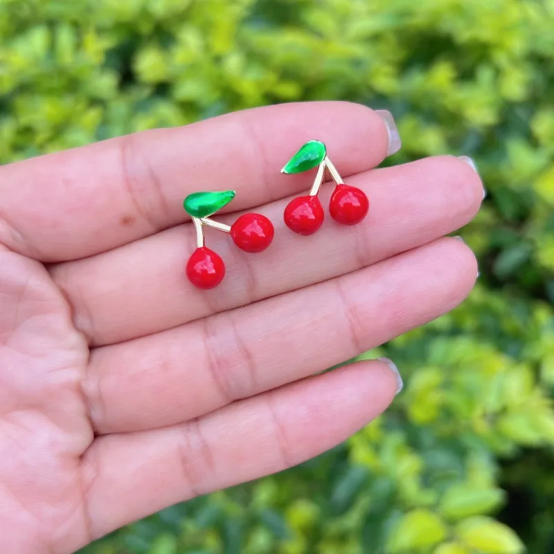 1 Pair Simple Style Classic Style Cherry Copper Ear Studs display picture 3