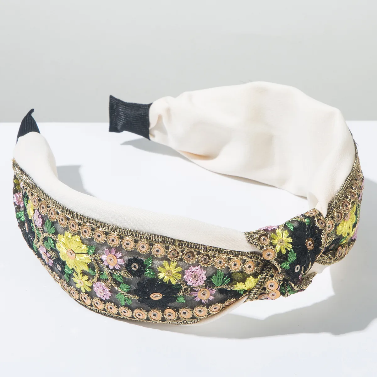 Women's Embroidery Vintage Style Flower Cloth Embroidery Hair Band display picture 7