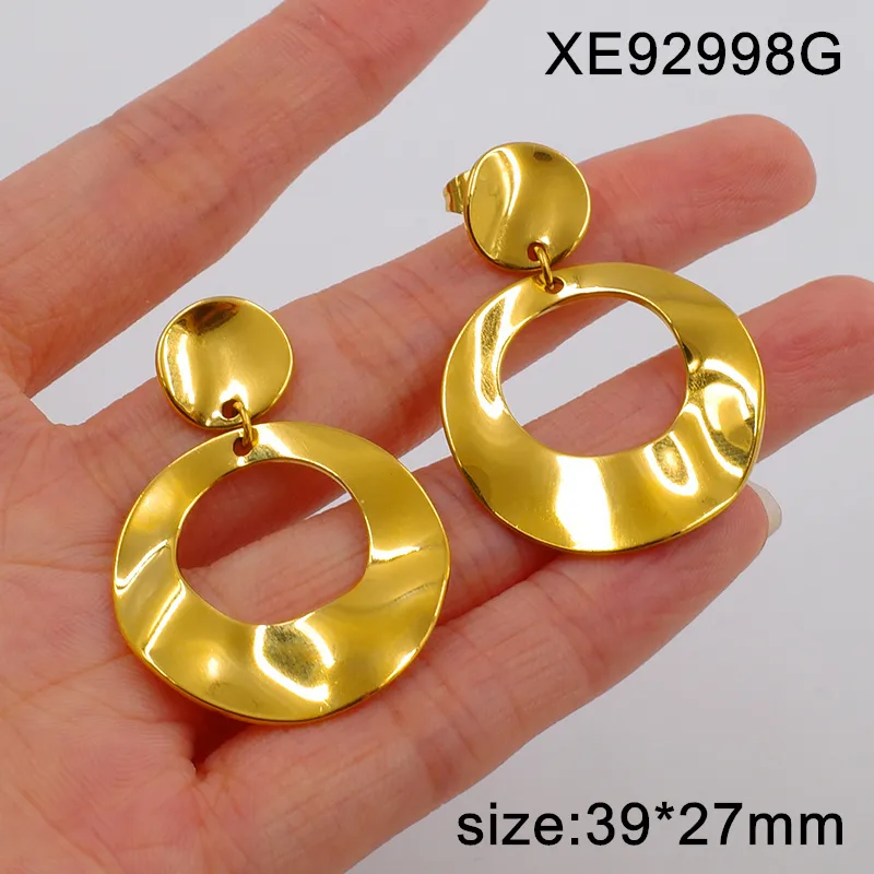 1 Pair Classic Style Round Spiral 304 Stainless Steel 18K Gold Plated Drop Earrings display picture 2