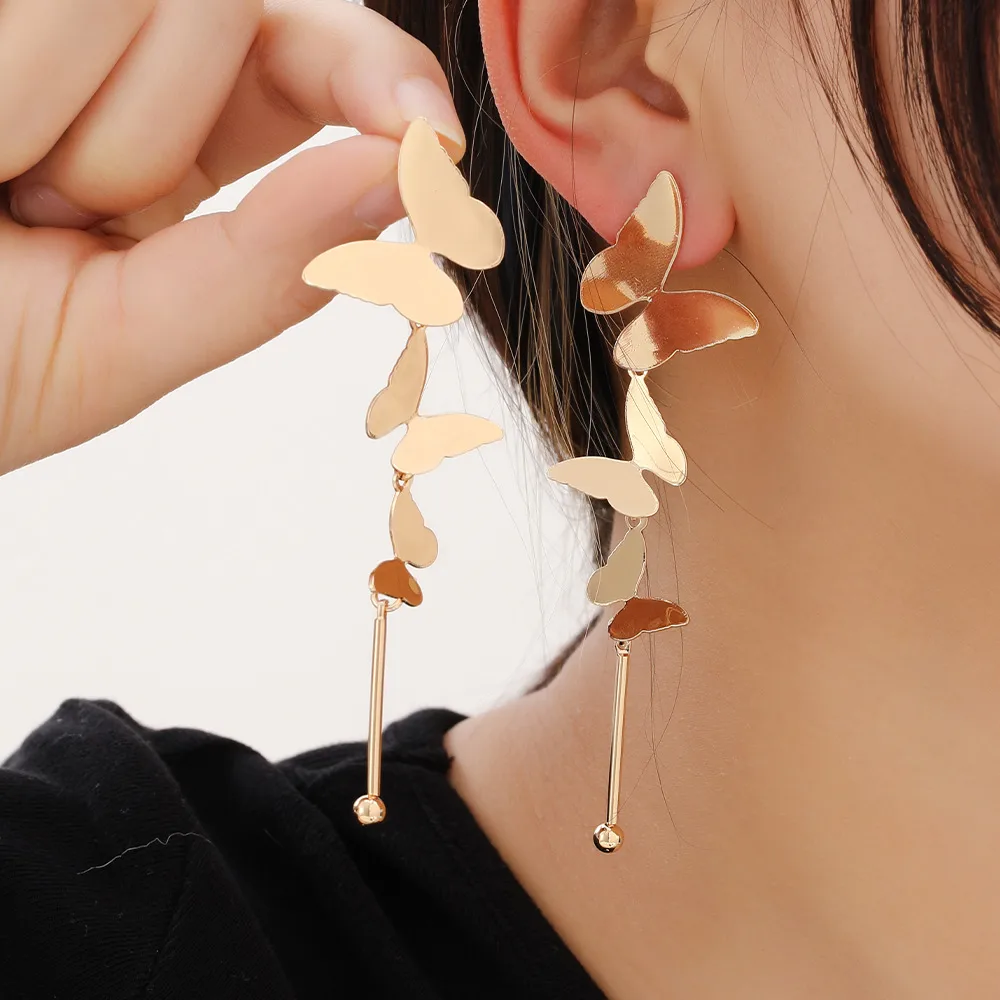 1 Pair Retro Classic Style Butterfly Plating Iron Drop Earrings display picture 2