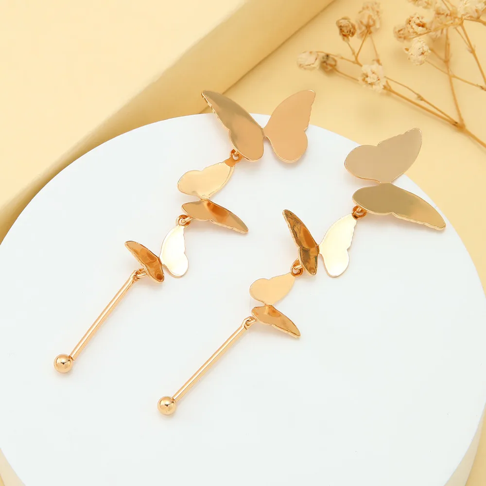 1 Pair Retro Classic Style Butterfly Plating Iron Drop Earrings display picture 3