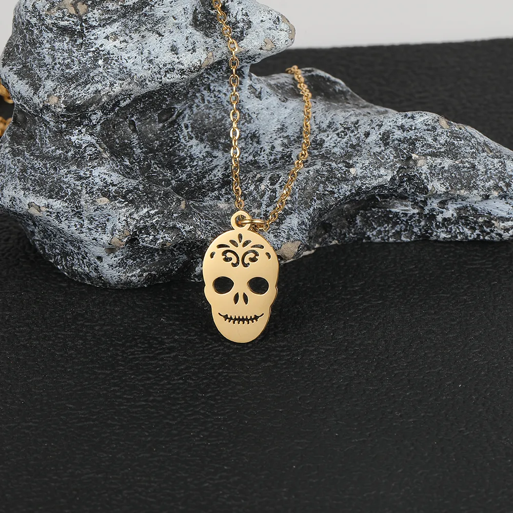 Simple Style Classic Style Geometric Letter Flower 304 Stainless Steel Women's Pendant Necklace display picture 2