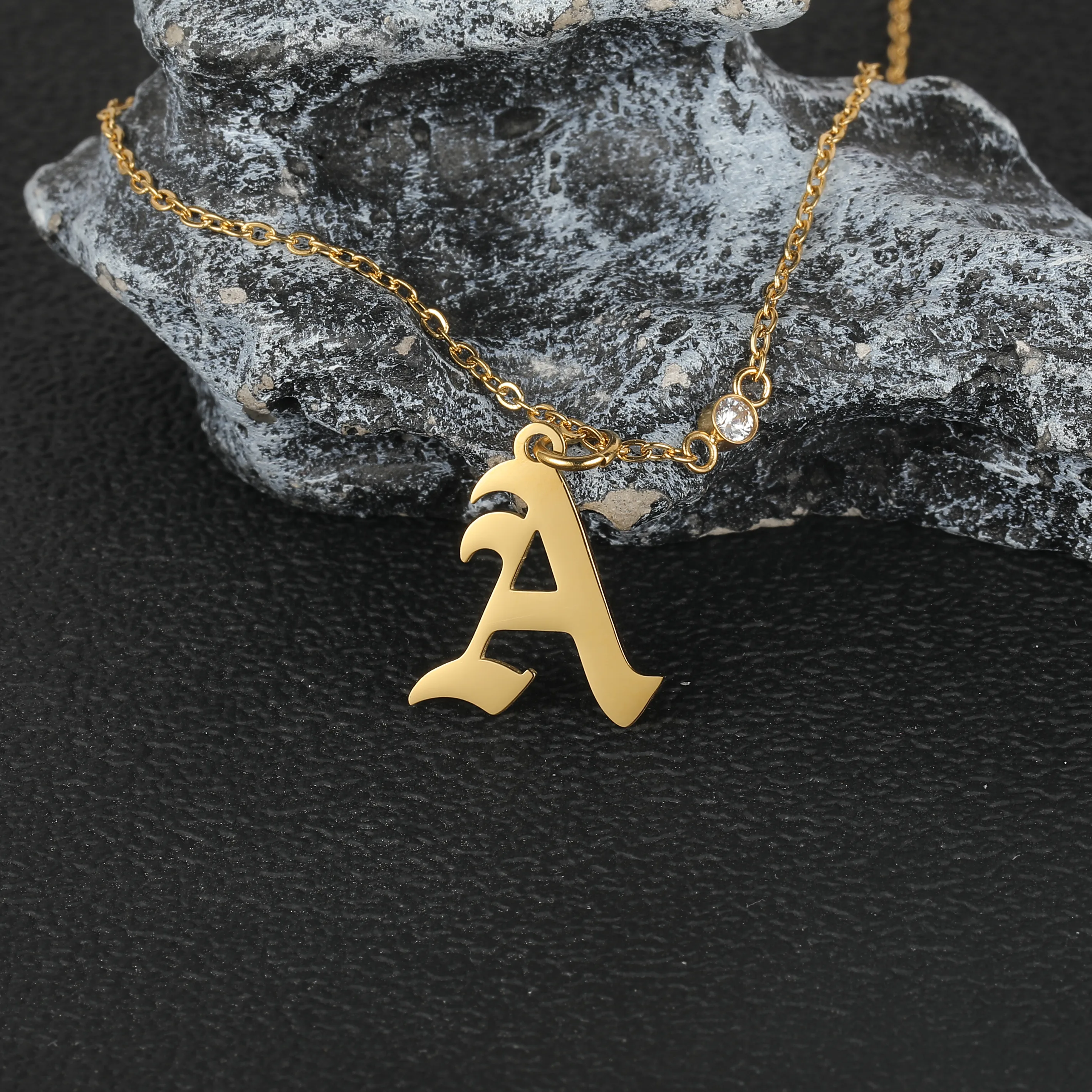 Simple Style Classic Style Geometric Letter Flower 304 Stainless Steel Women's Pendant Necklace display picture 14