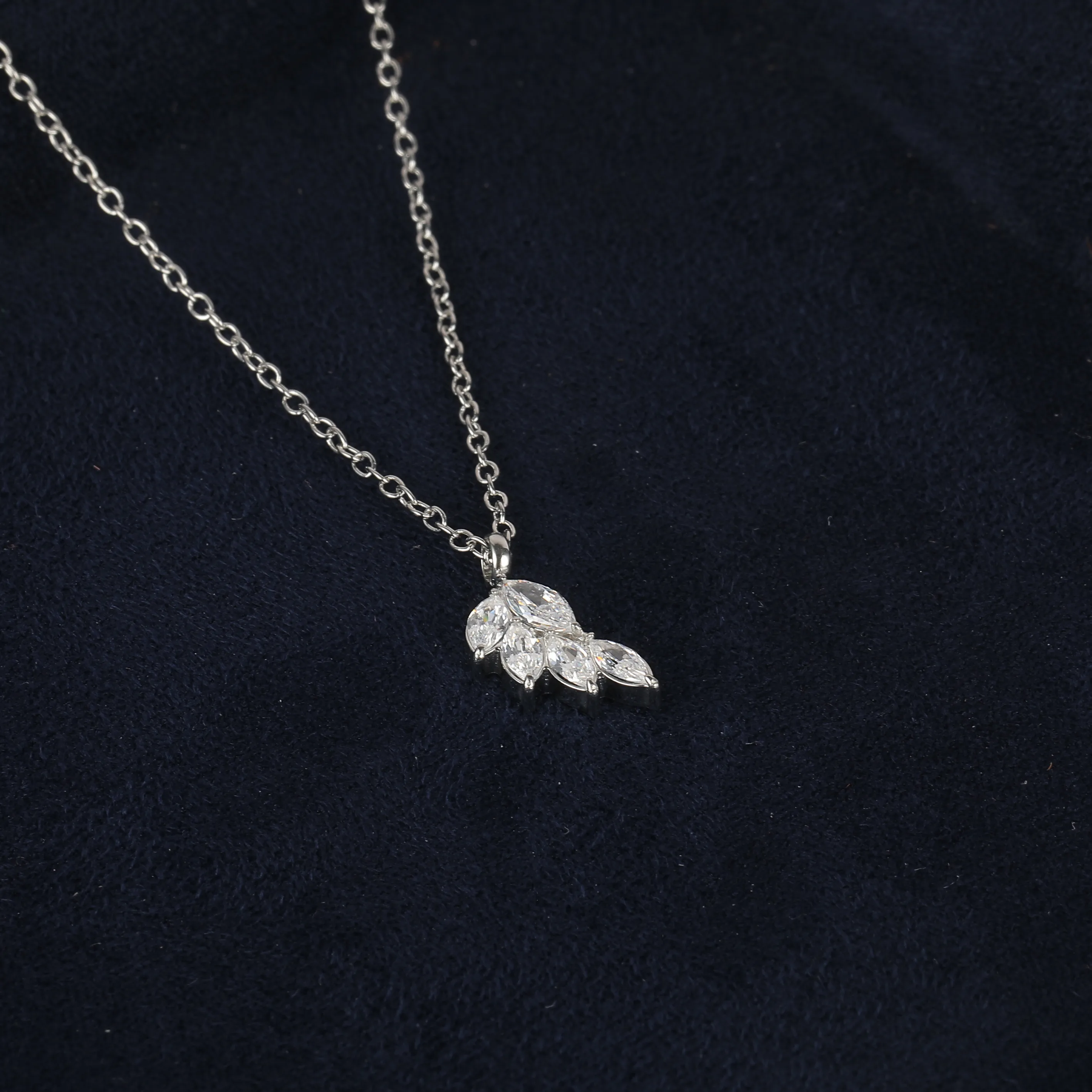 Simple Style Classic Style Geometric Letter Flower 304 Stainless Steel Women's Pendant Necklace display picture 21