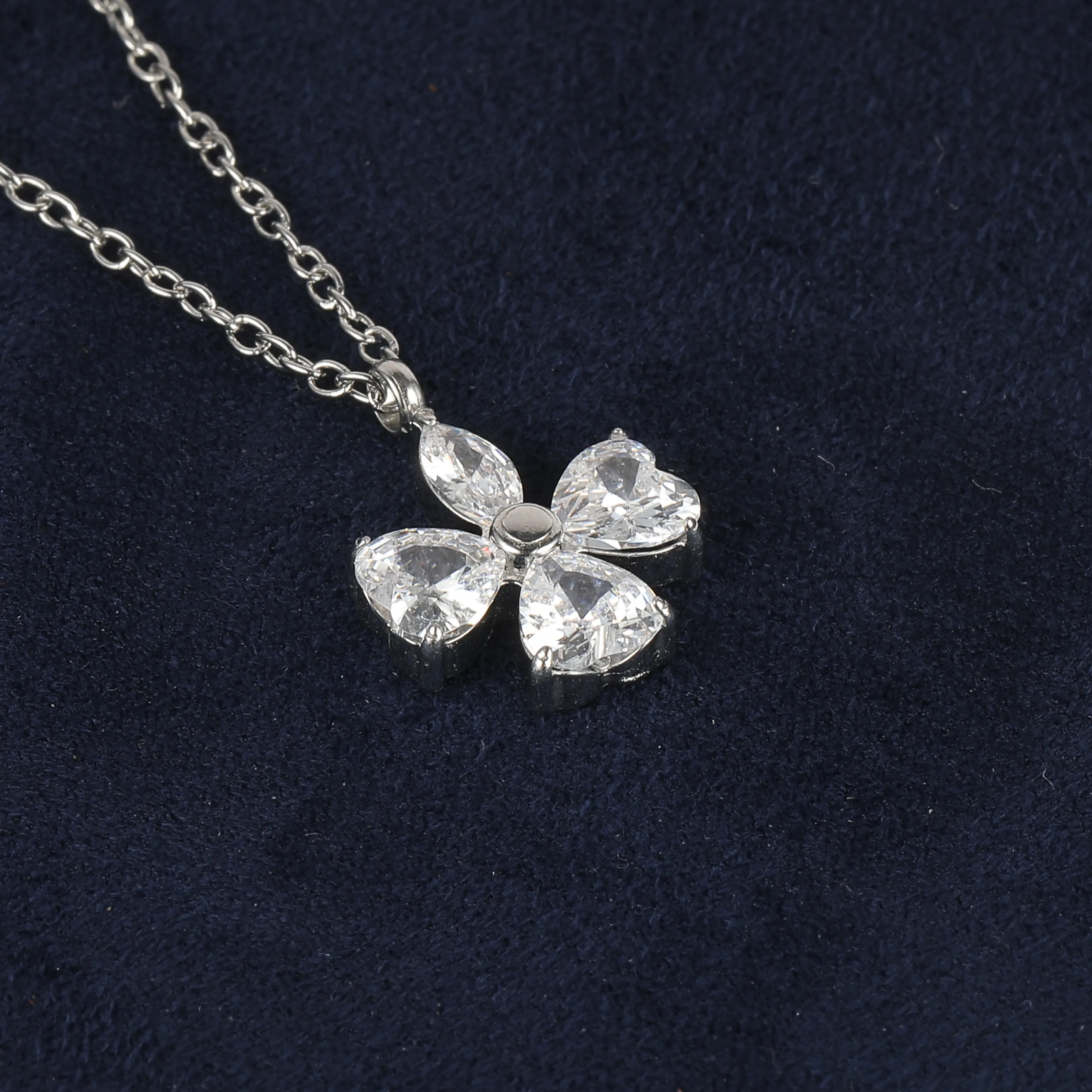 Simple Style Classic Style Geometric Letter Flower 304 Stainless Steel Women's Pendant Necklace display picture 47