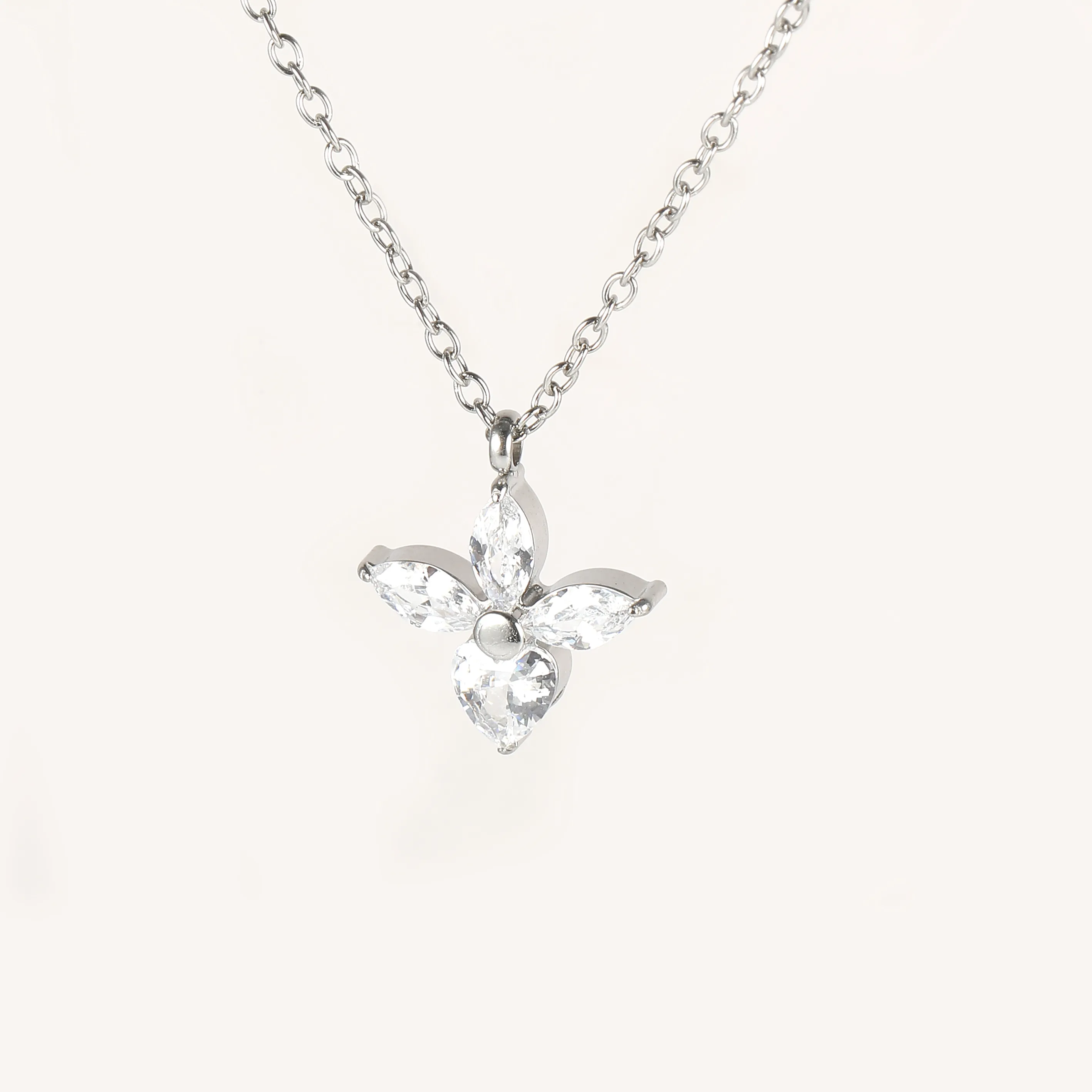 Simple Style Classic Style Geometric Letter Flower 304 Stainless Steel Women's Pendant Necklace display picture 49