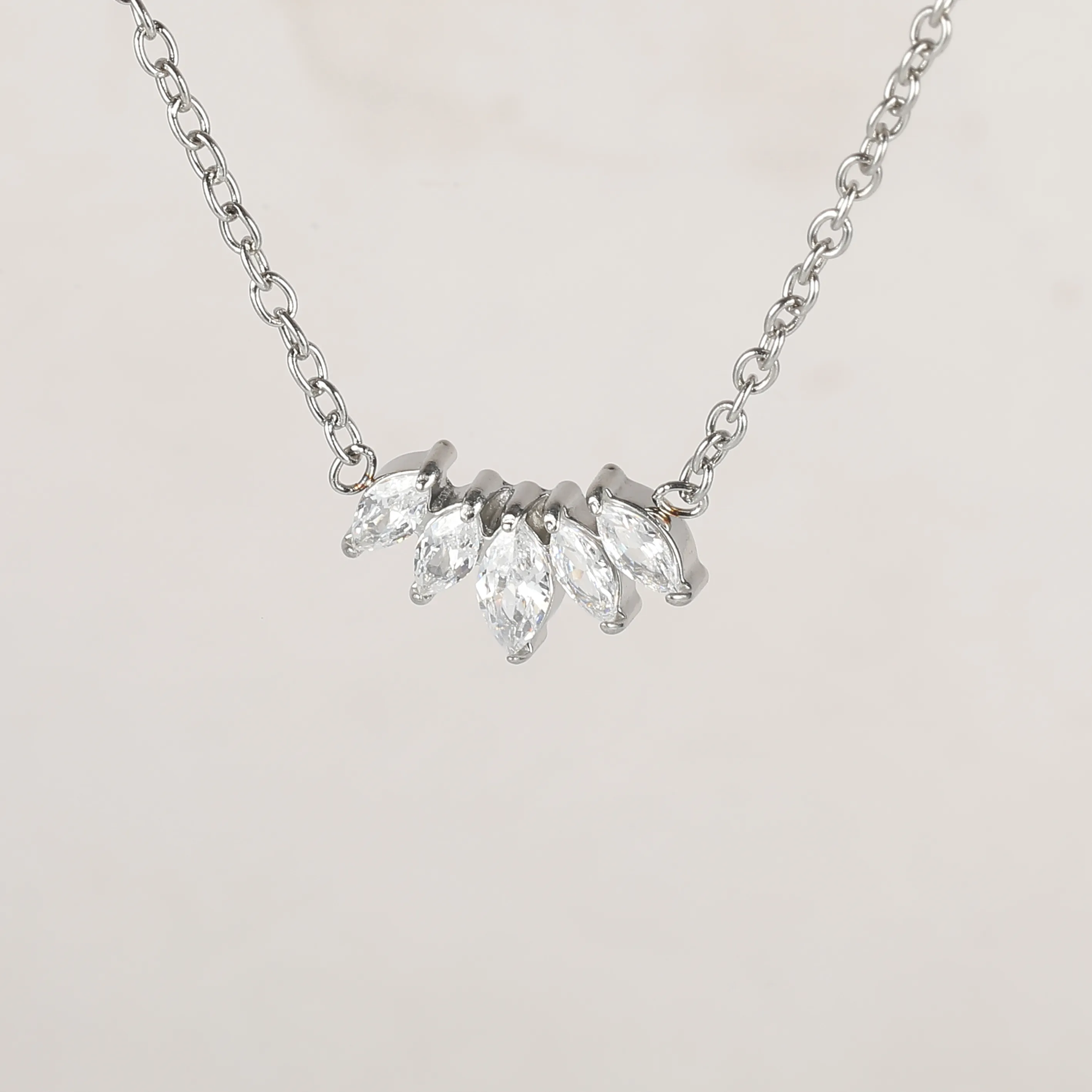 Simple Style Classic Style Geometric Letter Flower 304 Stainless Steel Women's Pendant Necklace display picture 67