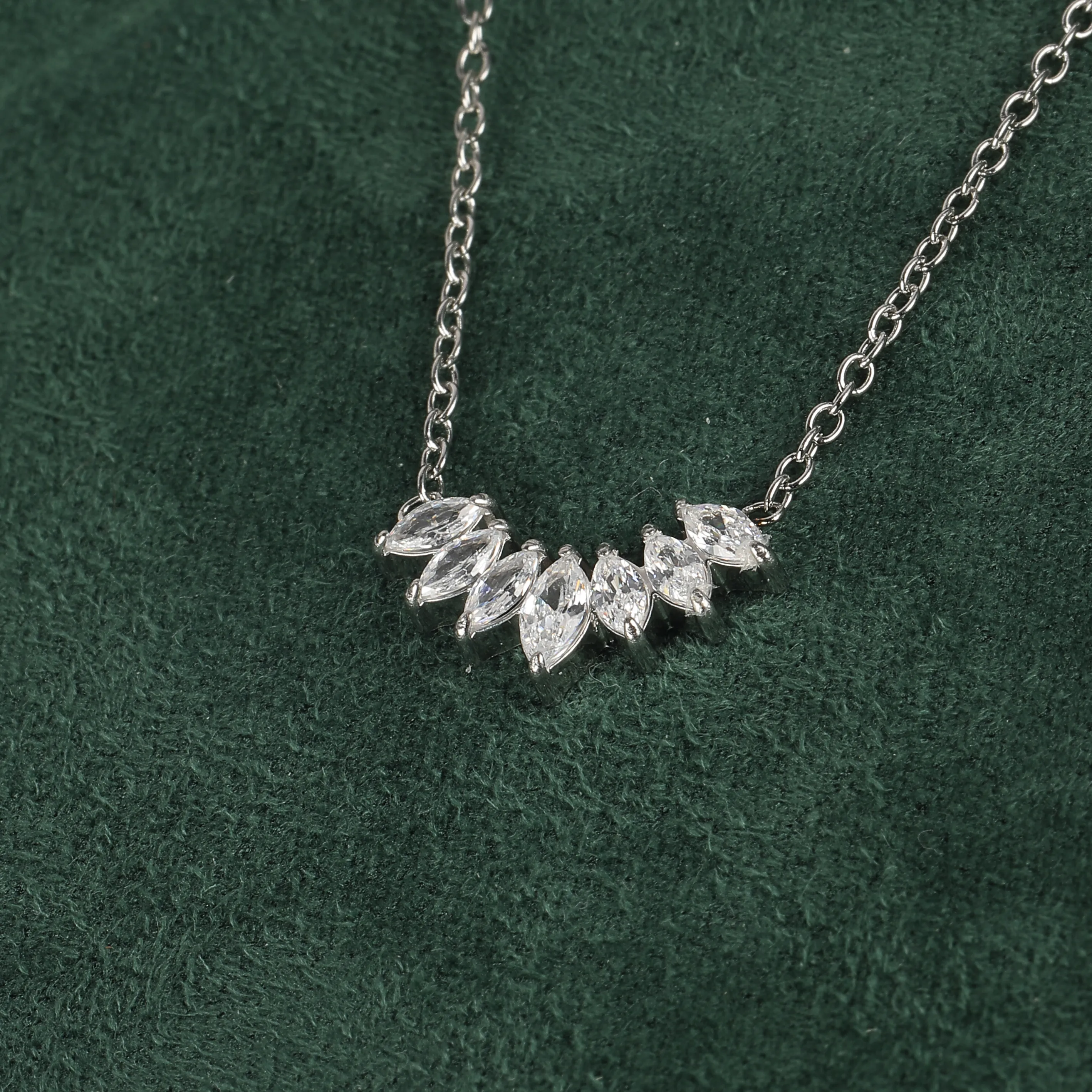 Simple Style Classic Style Geometric Letter Flower 304 Stainless Steel Women's Pendant Necklace display picture 70