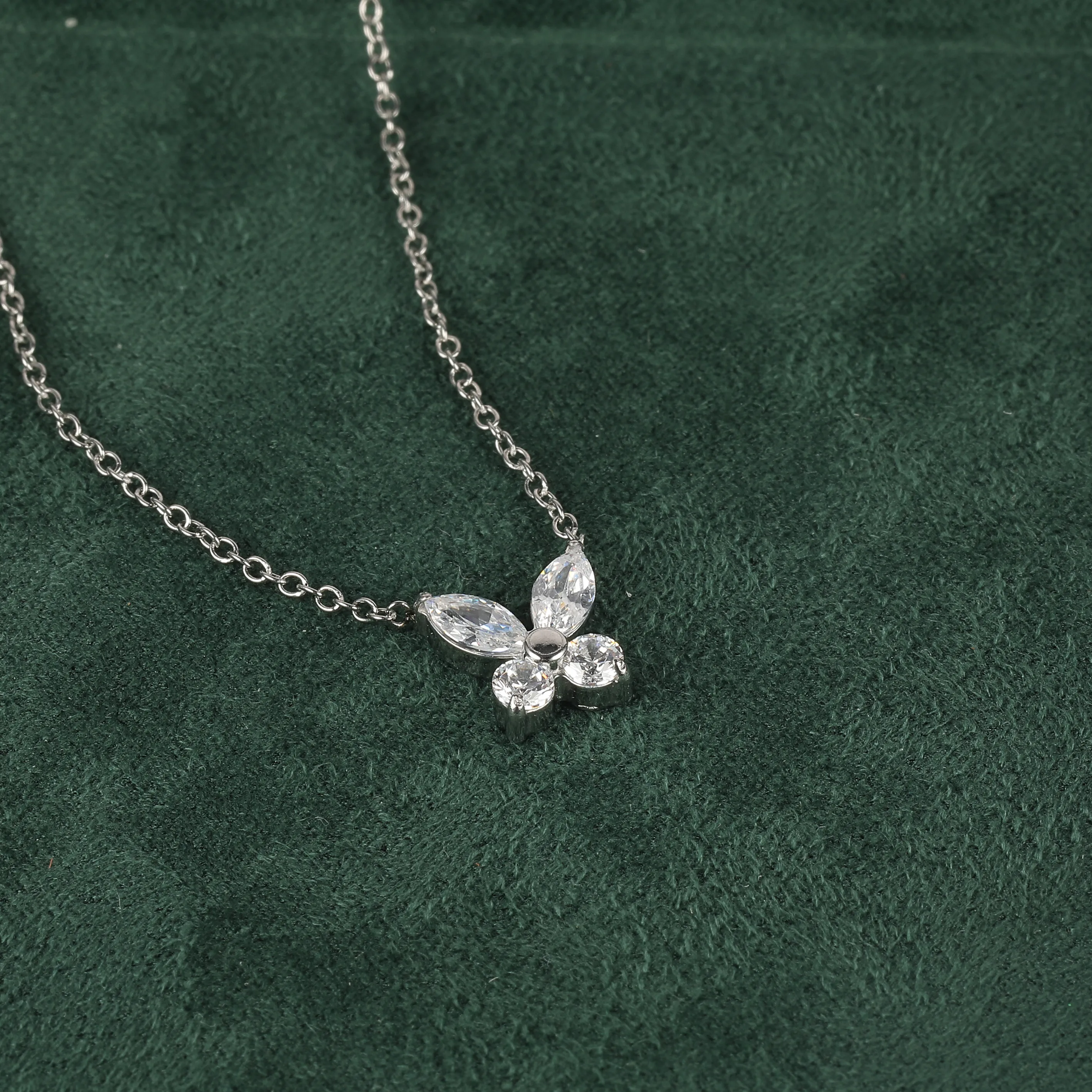 Simple Style Classic Style Geometric Letter Flower 304 Stainless Steel Women's Pendant Necklace display picture 74