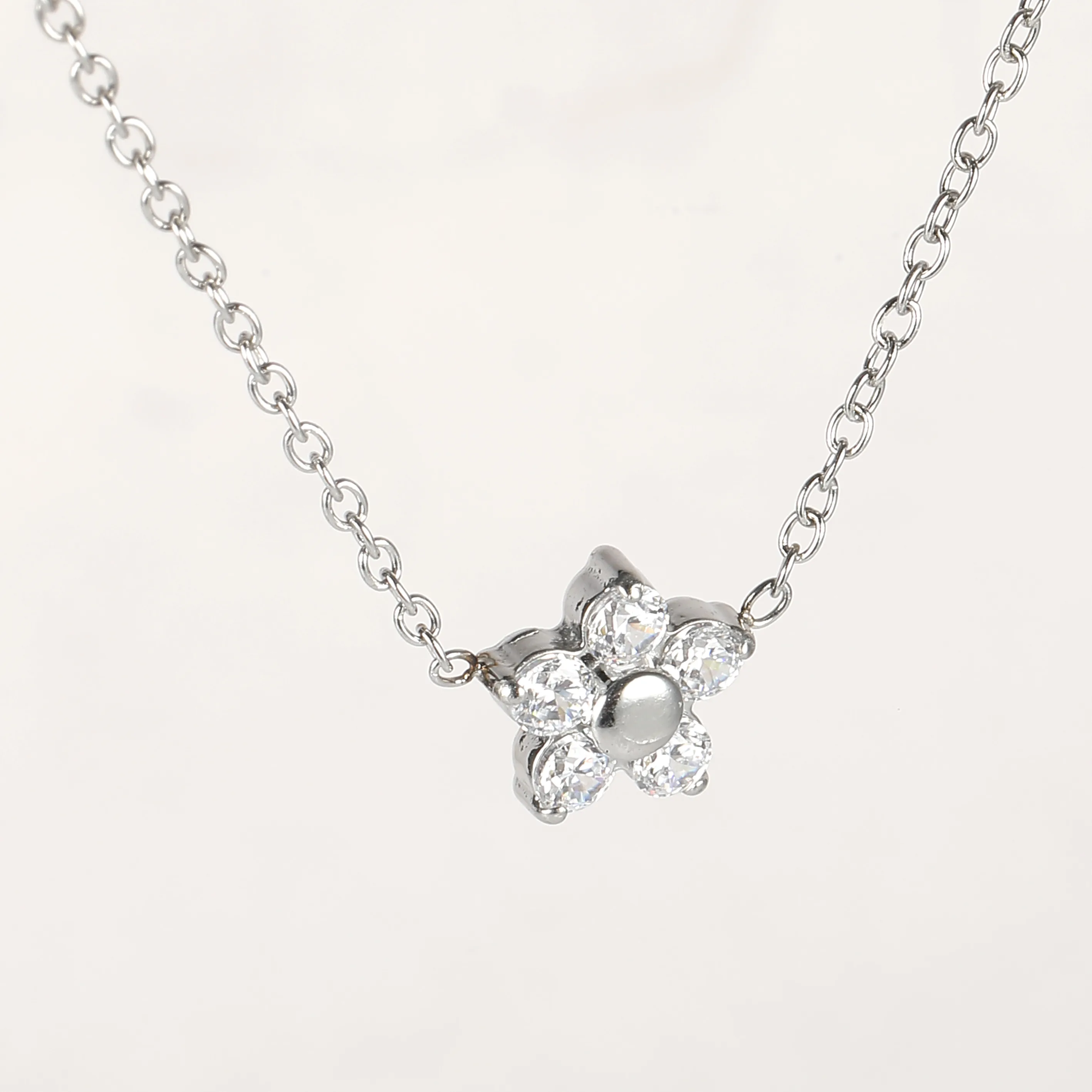 Simple Style Classic Style Geometric Letter Flower 304 Stainless Steel Women's Pendant Necklace display picture 79