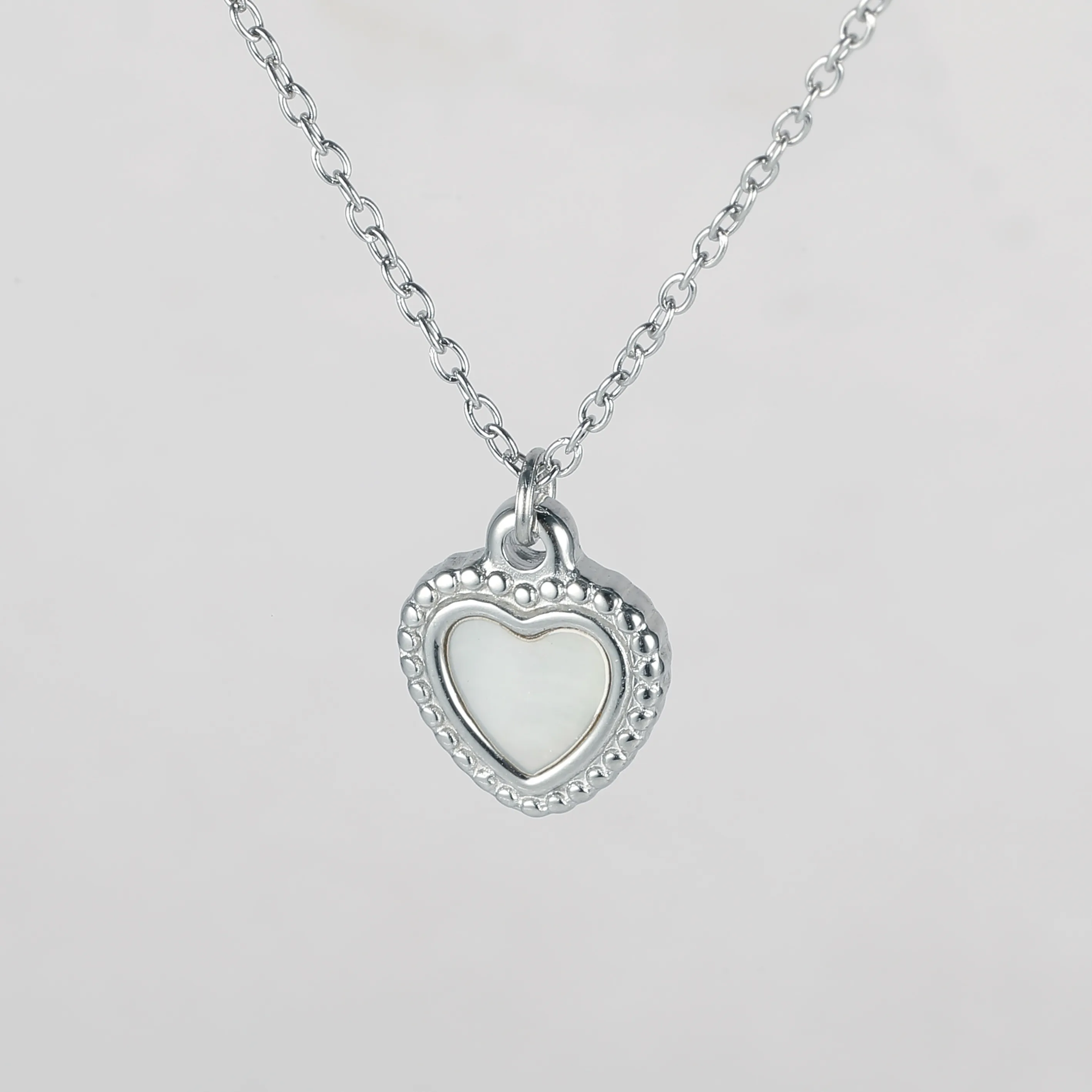 Simple Style Classic Style Geometric Letter Flower 304 Stainless Steel Women's Pendant Necklace display picture 103