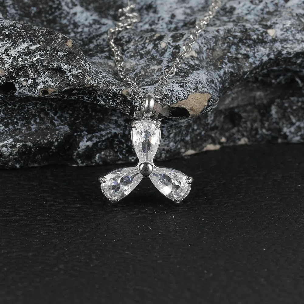Simple Style Classic Style Geometric Letter Flower 304 Stainless Steel Women's Pendant Necklace display picture 114